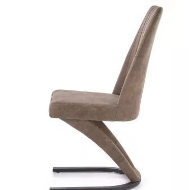 Chaise design en éco-cuir marron avec piètement en acier noir MILLENIUM