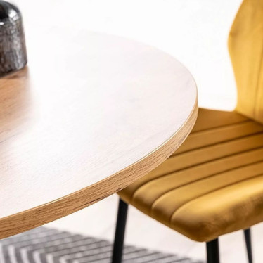 Détail du bord arrondi plateau aspect bois table Larry zoom