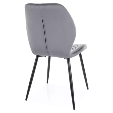 Dossier lisse et galbé de la chaise MYRENDA en velours gris et métal