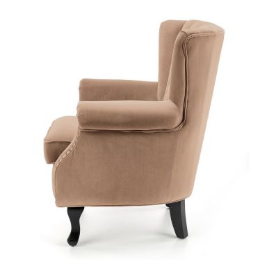 Fauteuil en velours beige avec accoudoirs cloutés et pieds bois massif MEDICIS