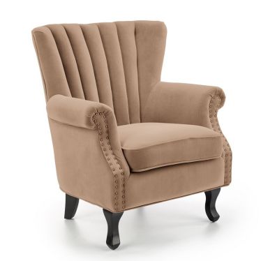 Fauteuil en velours beige avec accoudoirs cloutés et pieds bois massif MEDICIS